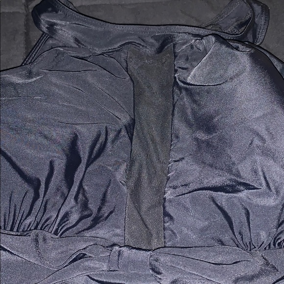 Bathing suit - Picture 2 of 4